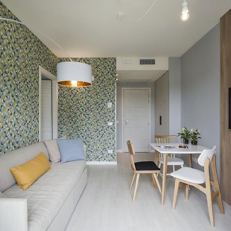 Hatelier Garda Home By Enjoy Garda Hotel Peschiera del Garda Esterno foto