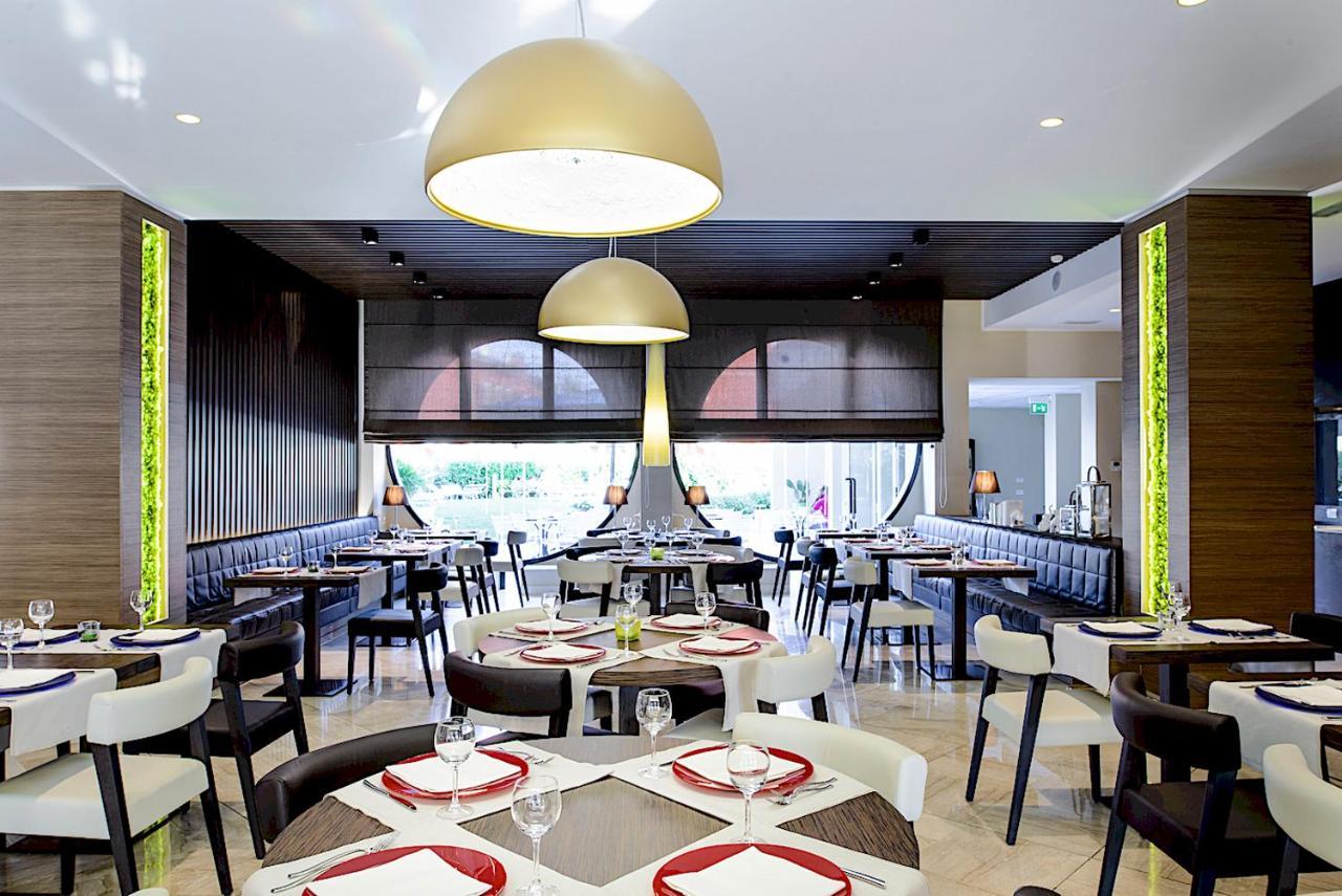 Hatelier Garda Home By Enjoy Garda Hotel Peschiera del Garda Esterno foto