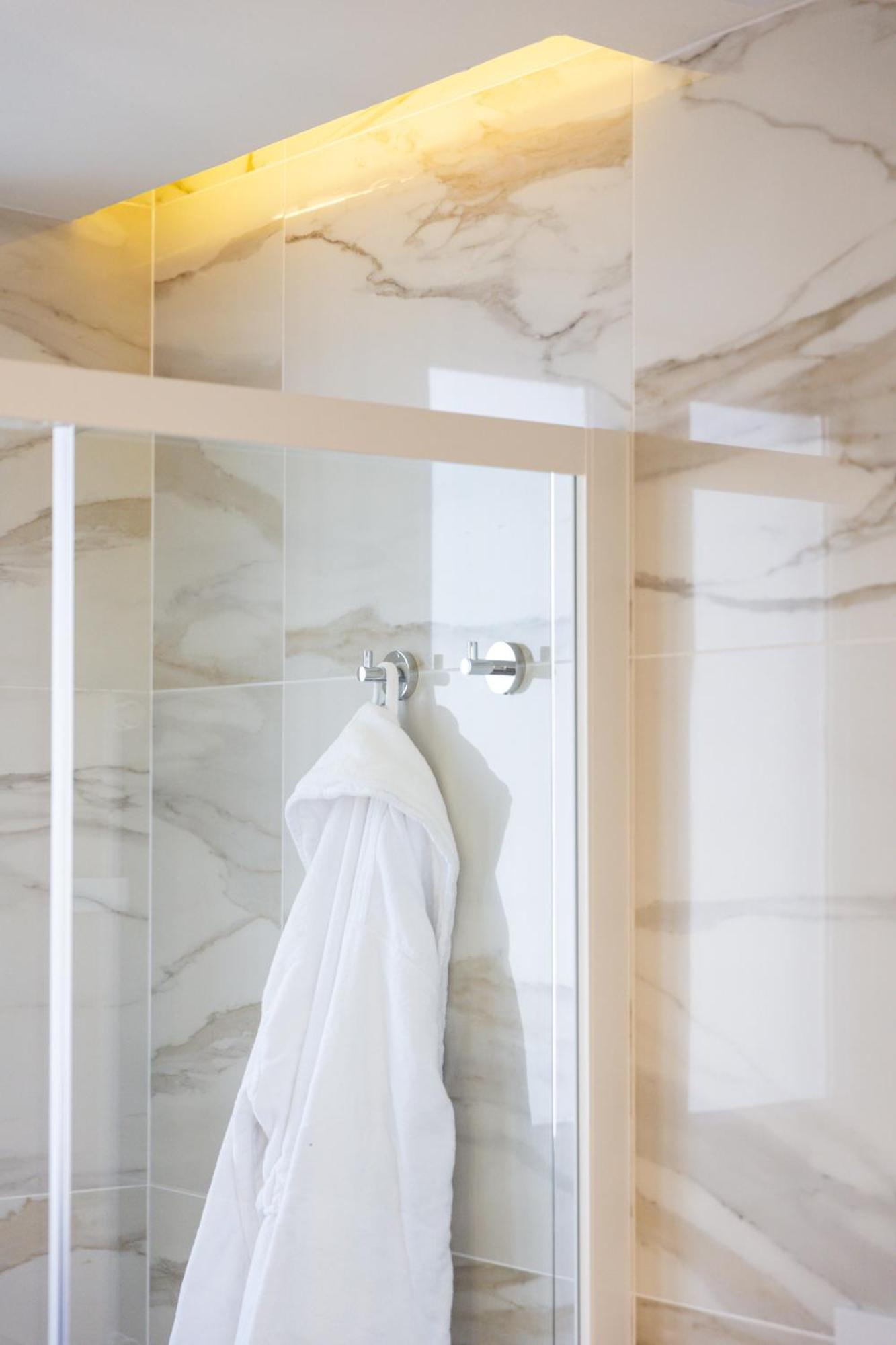 Hatelier Garda Home By Enjoy Garda Hotel Peschiera del Garda Esterno foto