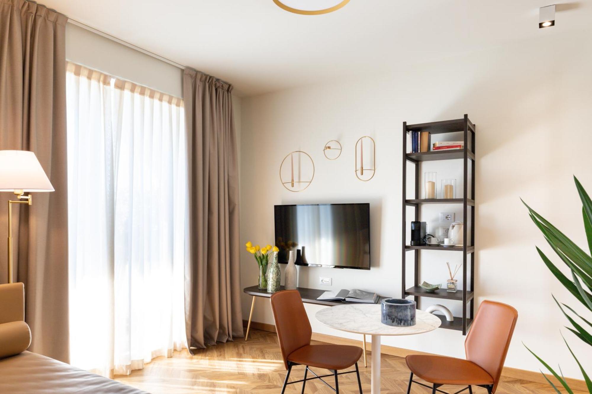 Hatelier Garda Home By Enjoy Garda Hotel Peschiera del Garda Esterno foto