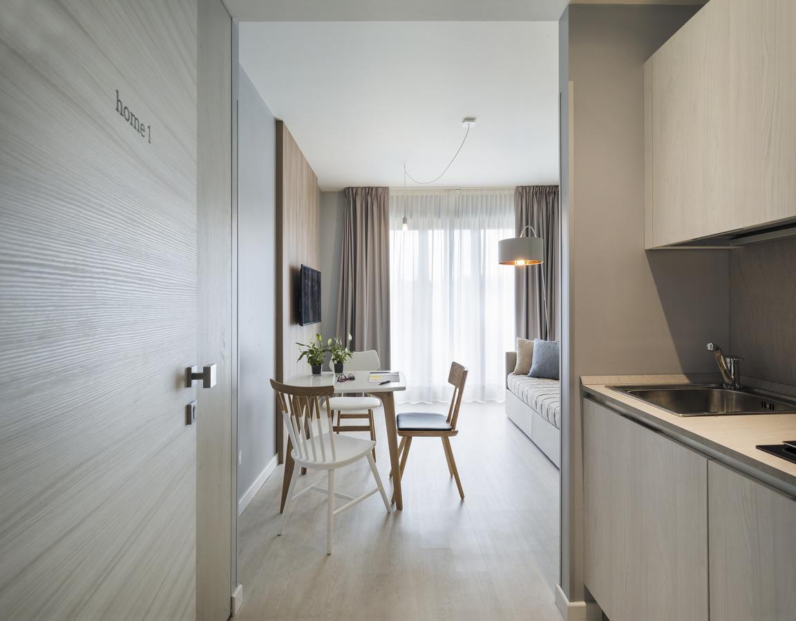 Hatelier Garda Home By Enjoy Garda Hotel Peschiera del Garda Esterno foto